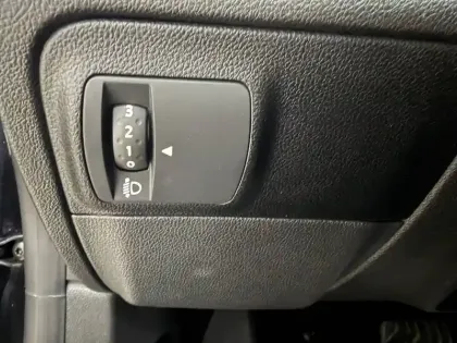 Photo 23 Renault Megane Mégane IV Berline dCi 110 Energy EDC