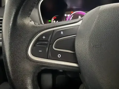 Photo 28 Renault Megane Mégane IV Berline dCi 110 Energy EDC