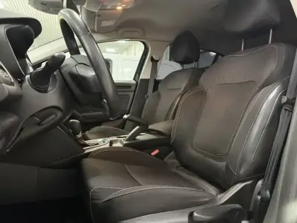 Photo 9 Renault Megane Mégane IV Berline dCi 110 Energy EDC