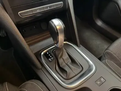 Photo 21 Renault Megane Mégane IV Berline dCi 110 Energy EDC