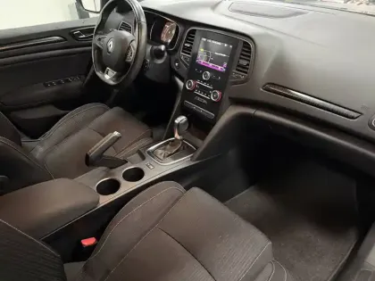 Photo 33 Renault Megane Mégane IV Berline dCi 110 Energy EDC