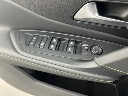 Photo 14 Peugeot 308 Gén. III Ph1 First Edition 5