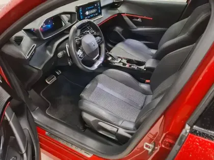 Photo 10 Peugeot 208  PureTech 100 S&S EAT8