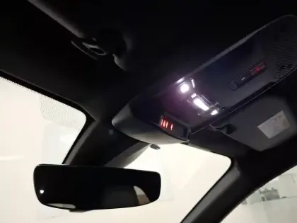 Photo 31 Peugeot 208  PureTech 100 S&S EAT8