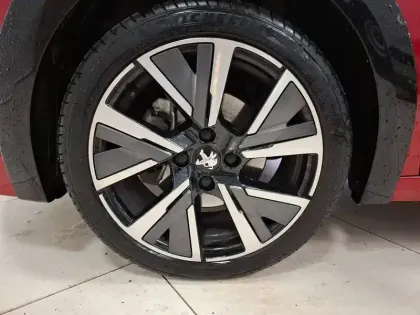 Photo 12 Peugeot 208  PureTech 100 S&S EAT8