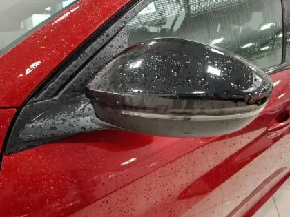 Photo 33 Peugeot 208  PureTech 100 S&S EAT8