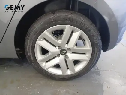 Photo 27 Renault Clio  Eco-G 100 ch GSR2