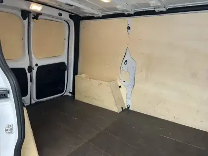 Photo 96 Renault Trafic  FG BLUE DCI 130 L1H1 3T GSR2