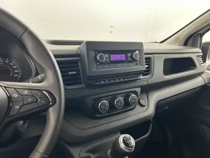 Photo 36 Renault Trafic Gén. III (F82) Ph3 NG Advance 4