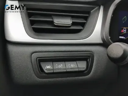 Photo 20 Renault Captur  E-Tech full hybrid 145
