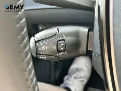 Photo 13 Peugeot 208  Hybrid 110 ch e-DCS6