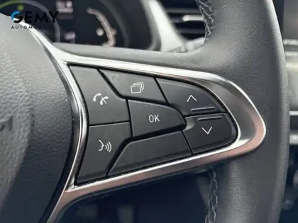 Photo 15 Renault Captur  E-Tech full hybrid 145