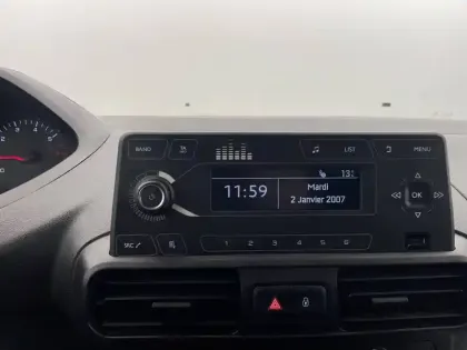 Photo 19 Peugeot Partner  FOURGON STANDARD 650 KG BLUEHDI 100 S&S BVM5