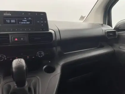 Photo 26 Peugeot Partner  FOURGON STANDARD 650 KG BLUEHDI 100 S&S BVM5