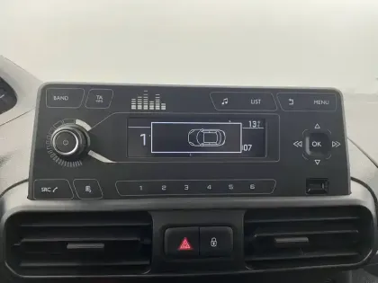 Photo 27 Peugeot Partner  FOURGON STANDARD 650 KG BLUEHDI 100 S&S BVM5