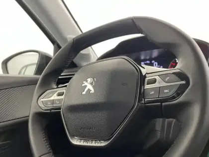 Photo 89 Peugeot 208  BLUEHDI 100 S&S BVM6