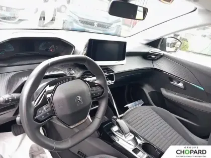 Photo 33 Peugeot 208  Electrique 50 kWh 136ch