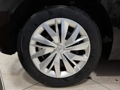 Photo 8 Peugeot 208  PureTech 75 S&S BVM5