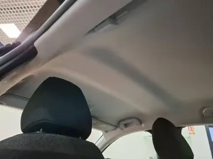 Photo 14 Peugeot 208  PureTech 75 S&S BVM5