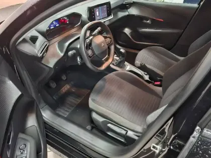 Photo 18 Peugeot 208  PureTech 75 S&S BVM5