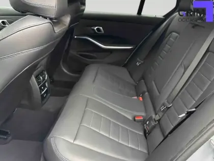 Photo 10 BMW Serie 3 320d xDrive 190 ch BVA8