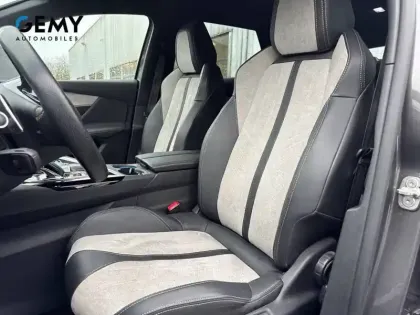 Photo 20 Peugeot 3008  Hybrid 225 e-EAT8