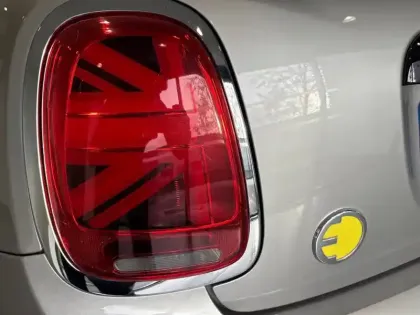 Photo 37 Mini Mini Hatch 3 Portes Cooper SE 184 ch