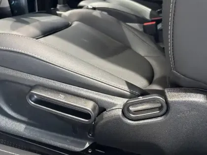 Photo 40 Mini Mini Hatch 3 Portes Cooper SE 184 ch