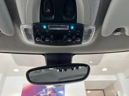 Photo 32 Mini Mini Hatch 3 Portes Cooper SE 184 ch