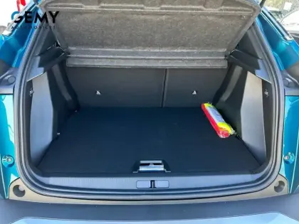 Photo 43 Peugeot 2008  Hybrid 145 e-DCS6