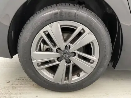 Photo 18 Peugeot 308  BlueHDi 130ch S&S EAT8