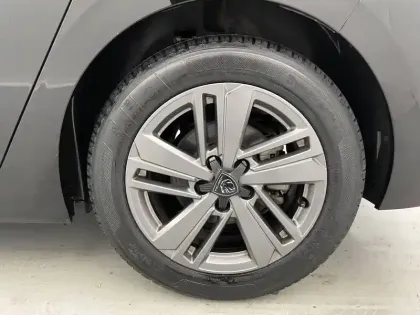 Photo 15 Peugeot 308  BlueHDi 130ch S&S EAT8