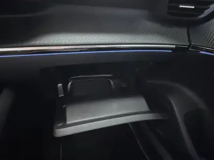 Photo 32 Peugeot 2008  Hybrid 145 e-DCS6