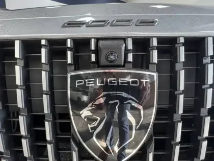 Photo 5 Peugeot 2008  Hybrid 145 e-DCS6