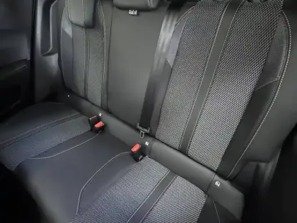 Photo 14 Peugeot 2008  Hybrid 145 e-DCS6