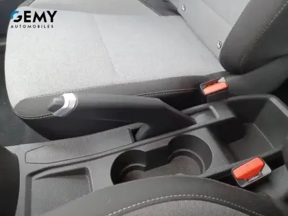 Photo 16 Renault Clio  E-Tech full hybrid 145 ch GSR2