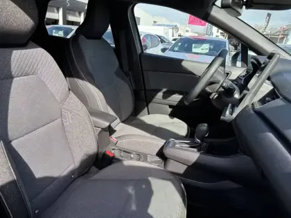 Photo 21 Renault Captur  E-Tech full hybrid 145 ch