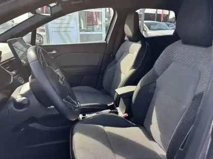 Photo 108 Renault Captur  E-Tech full hybrid 145 ch