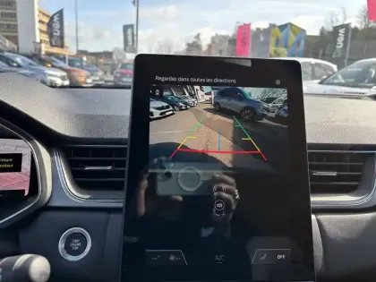 Photo 32 Renault Captur  E-Tech full hybrid 145 ch