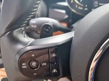 Photo 20 Mini Mini Cabriolet John Cooper Works 231 ch BVA8