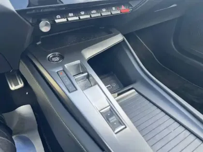 Photo 40 Peugeot 308 Gén. III Ph1 GT Pack 5