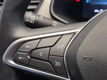 Photo 24 Renault Arkana  E-Tech hybride 145 - 22