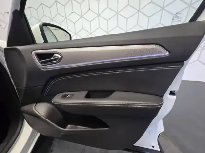 Photo 41 Renault Arkana  E-Tech hybride 145 - 22