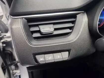 Photo 36 Renault Arkana  E-Tech hybride 145 - 22