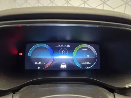 Photo 37 Renault Arkana  E-Tech hybride 145 - 22