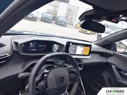 Photo 44 Peugeot 2008  Hybrid 145 e-DCS6