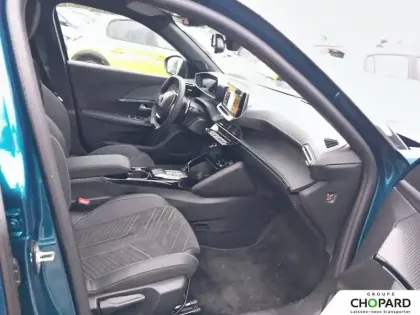 Photo 78 Peugeot 2008  Hybrid 145 e-DCS6