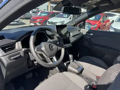 Photo 26 Renault Captur  E-Tech full hybrid 145 ch