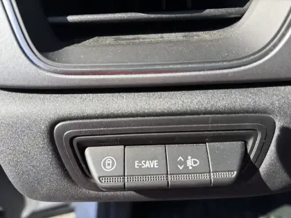 Photo 29 Renault Captur  E-Tech full hybrid 145 ch