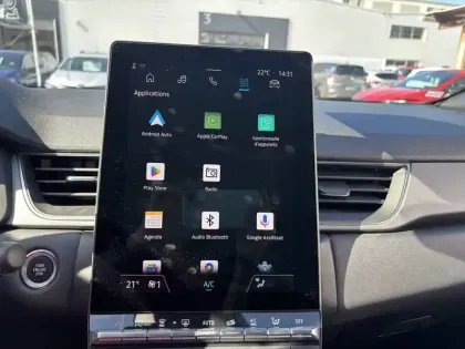 Photo 35 Renault Captur  E-Tech full hybrid 145 ch